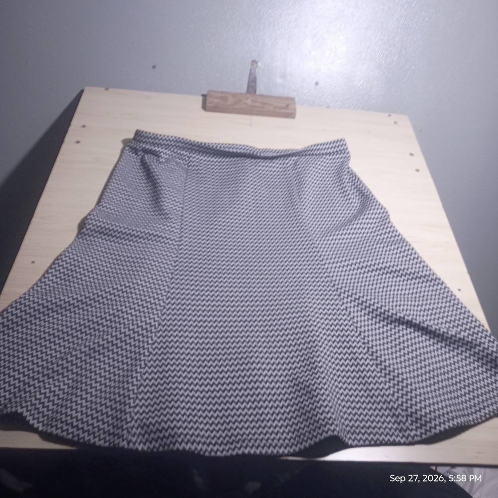 Zac & Rachel Skirt, Female, Women PXL Black White Chevron A-Line Flare PXL